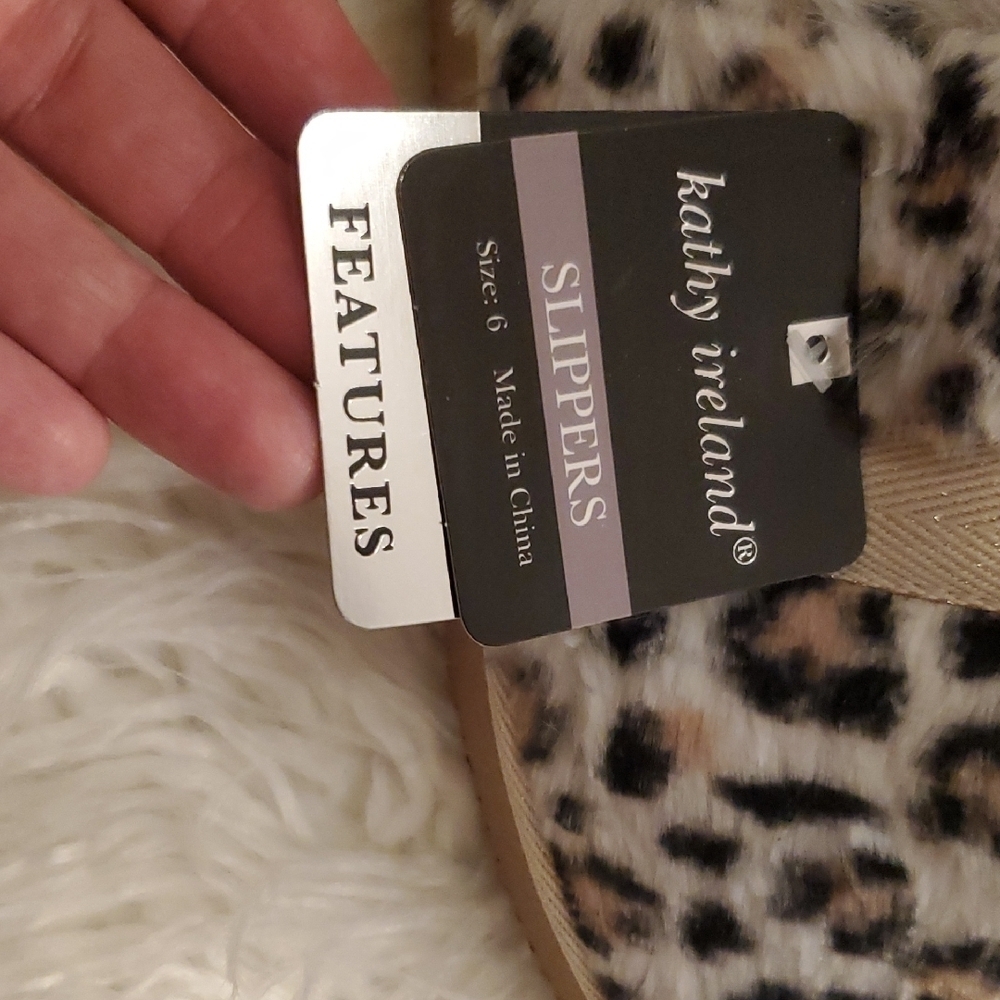🇺🇸New Kathy Ireland Leopard Print Slippers - Picture 3 of 5
